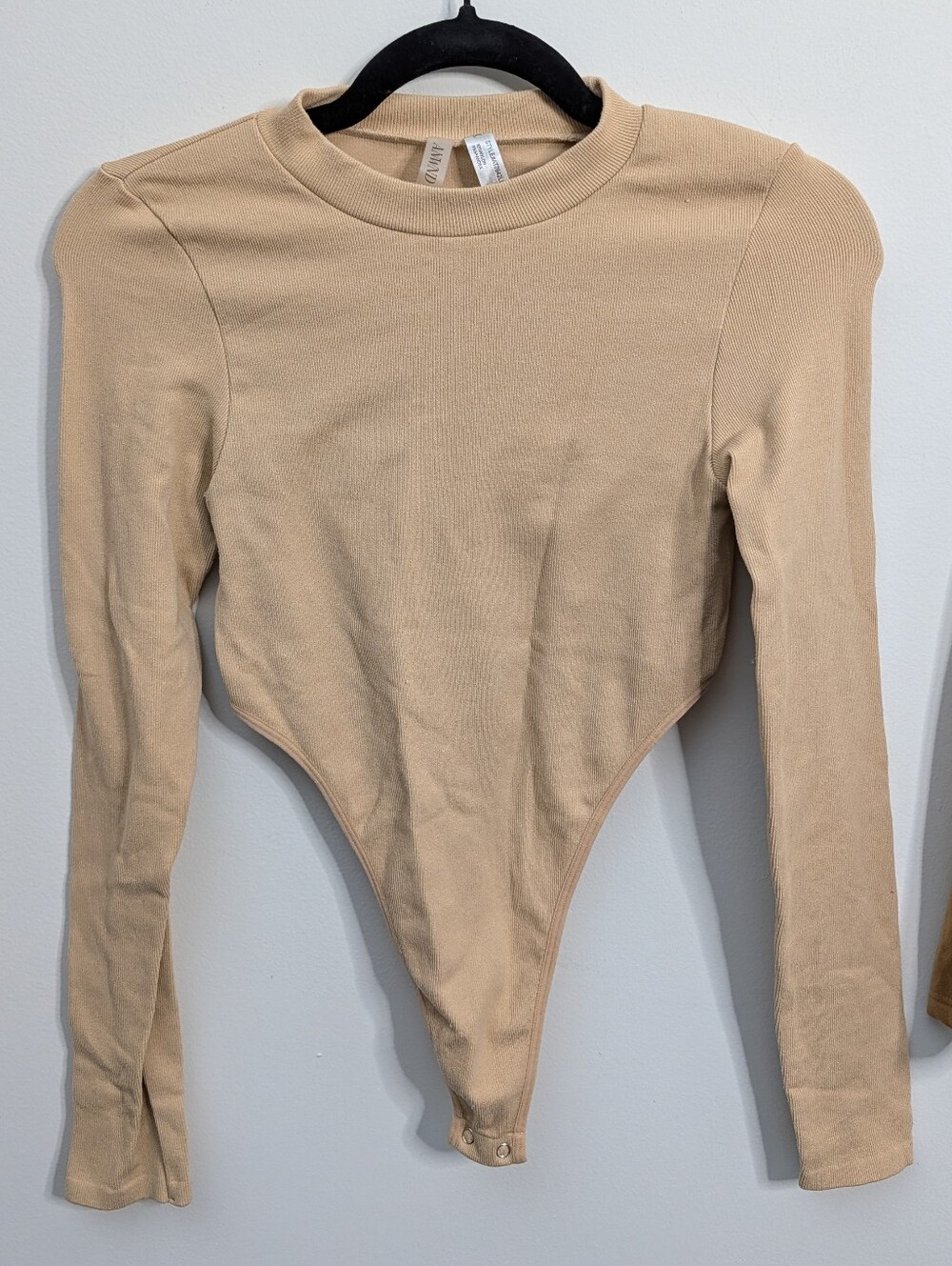 ANWND Long-Sleeve Beige Bodysuit Size Small/Medium